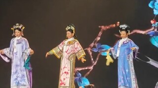 真的笑死，芒果台你搞啥子呀！让端皇贵妃、齐妃、欣贵人来跳「无价之姐」了。甄嬛传还有什么没有开发呀！！！！