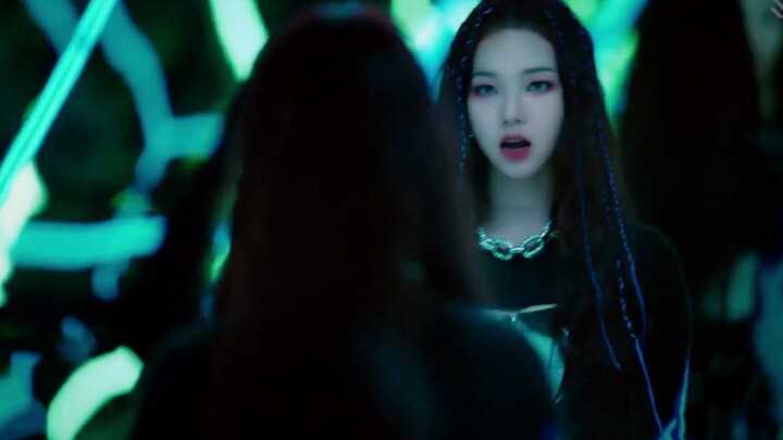 أعدتُ مونتاج "Savage" بناءً على سمعي