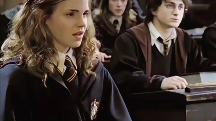 Đấng Cứu Thế cả đời chỉ bị thứ lời nguyền này hành hạ đến chết dần chết mòn.