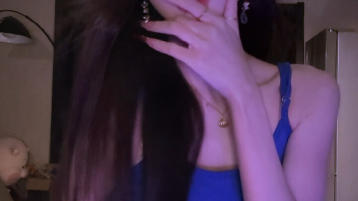 เพื่อน ๆ ที่รัก เพลงใหม่ของฉัน "Sound of Cold" เปิดให้ฟังออนไลน์แล้ว ฝากคอมเมนต์และกดไลก์กันด้วยนะคะ