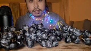 ASMR Eating Sounds - Black Sable Grapes🍇