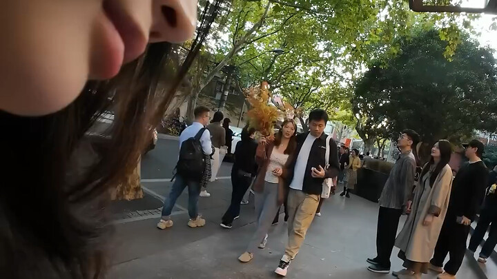 Model cantik jalanan