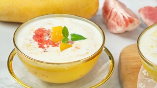 My girl said, "I was won over by this bowl back then—[Mango Pomelo Sago Dessert]"