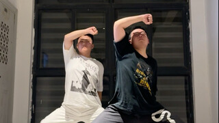 الدب الأبيض والأسود، اختر واحدًا من الاثنين 【رقصة مقلوبة في الليلة السابقة】