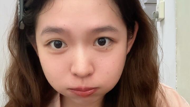 Chào mọi người, tôi không cố tình để các bạn phải ăn đồ thừa đâu… Xin lỗi nhé. Đoạn video này quay m