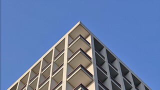Every corner of the campus has clear skies during the rainy season
