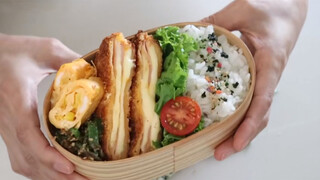 Hộp cơm bento dăm bông chiên phô mai, nước dãi chảy ròng ròng!