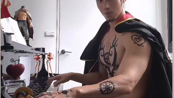 The Man Playing the Piano [Trafalgar ~ Wattrow]