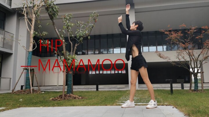 ☆HIP☆ A freshman boy is super hot and dances to his mother's new song