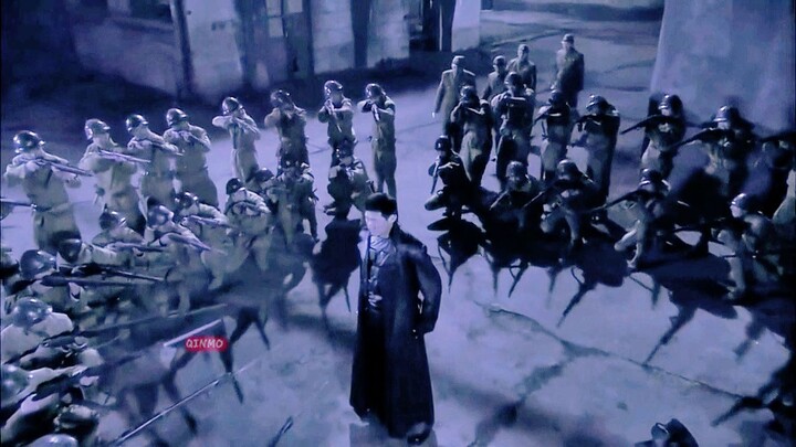 “Stress quá! Thì cứ xem anh ấy thôi!”