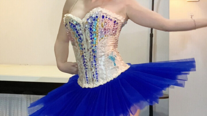 4 Outfits: Super-Authentic Flapper Girl Cover Dance