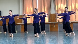 A small clip of the tour~