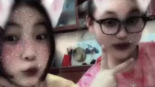 hai chị tôi