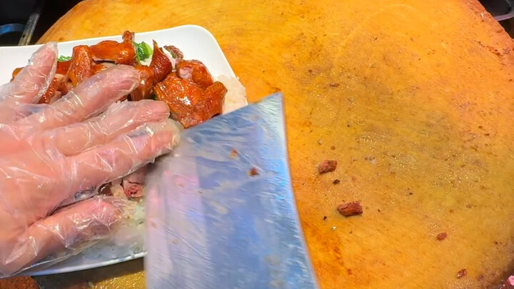 “Vua đơn” xuất hiện rồi, năm nay lần đầu đến ăn, “vua đơn” ngày càng hào phóng hơn #Quảng Đông BBQ #