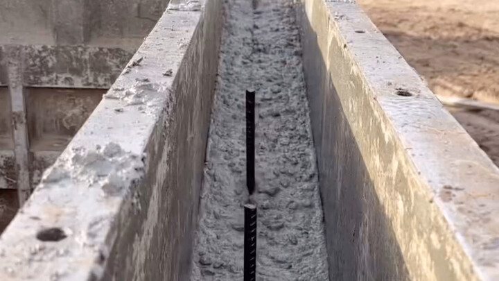 Building a foundation for a self-built rural house by directly pouring concrete—will such a foundati