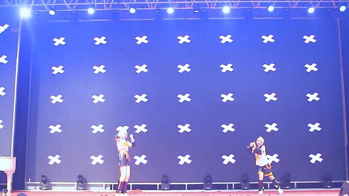[Squirrel x Ashi] Inferior Superior & ロキ(ROKI) Double Jump at the Super Burning Comic Con? !(Concert