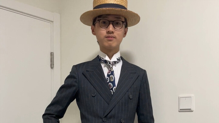 สูทลายทางกระดุมสองแถว