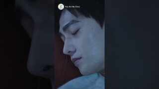 Qiao Jingjing enjoyed how he was lying down 💓💋🥰 #youaremyglory #yangyang #shorts #dilraba #cdrama