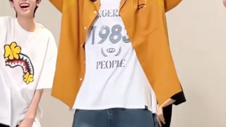 รู้สึกว่าลู่ลู่เป็นคน extrovert ที่โคตร e แต่ก็เหมือนเป็นคน introvert ที่โคตร i ไปพร้อมกัน🥲 #หวังลู่