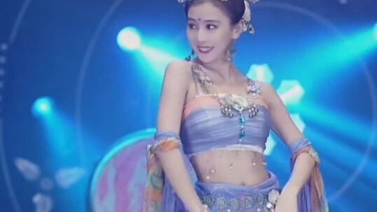 สควอทสุดอันตราย 18 ครั้งของคณะเต้นรำเอเวอร์แกรนด์ (วิสัยทัศน์)