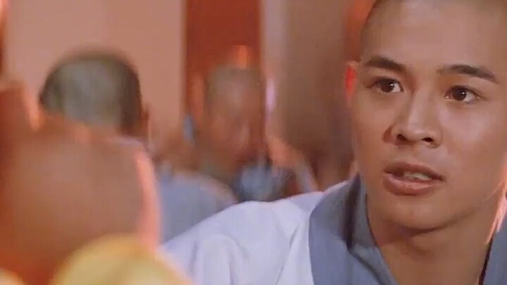 Jet Li secretly put the meat in the steamed bun for the chef to eat, it was so delicious