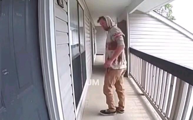 เป็นเพื่อนบ้านกัน