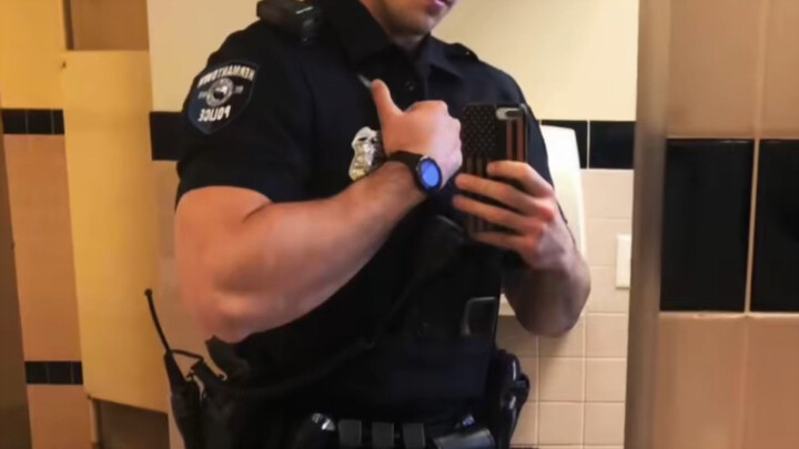 I love this contrasty cop daddy!
