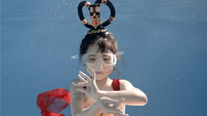 Use magic to defeat magic! Underwater hardcore operation, a "baptism" ceremony more suitable for the