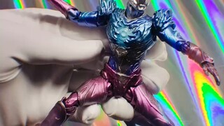 Patung tulang asli Ultraman Saiga yang dimodifikasi sendiri SHF membuat produk jadi, lihat bagaimana