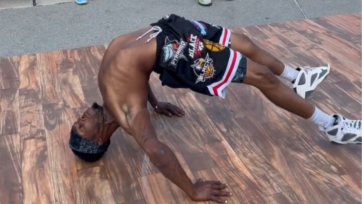 แดนซ์สตรีทระดับแชมป์! หนุ่มมาพร้อมท่าเต้นสุดเทพ เล่นเอาคนดูตะลึงทั้งลาน ส่วนท่าสุดท้ายนี่โคตรปังเลย 