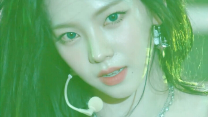 Gương mặt của Liễu Trí Mẫn vẫn có thể kéo dài thêm năm trăm năm nữa.