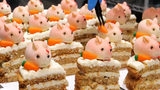 กระต่ายตามหาแครอทกลายเป็นเค้กไปแล้ว! เค้กแครอทกับกระต่าย - อาหารข้างทางเกาหลี