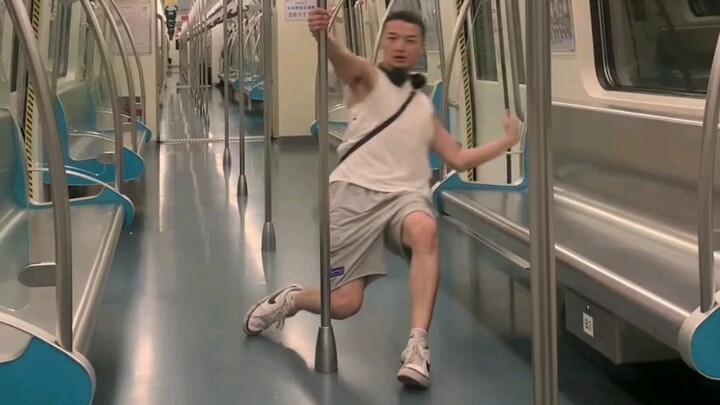 Đường tàu điện ngầm cuối cùng trong sổ địa chỉ đã lộ diện hình dạng thật của nó