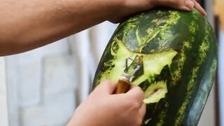 أنا أسألك، هل هذا البطيخ ناضج؟