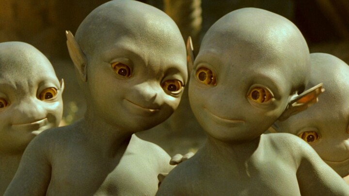 الفضائيون يأخذون أفلام الخيال العلمي على محمل الجد: يطالبون البشر بأن يكونوا قادتهم، بل ويختطفون فتا