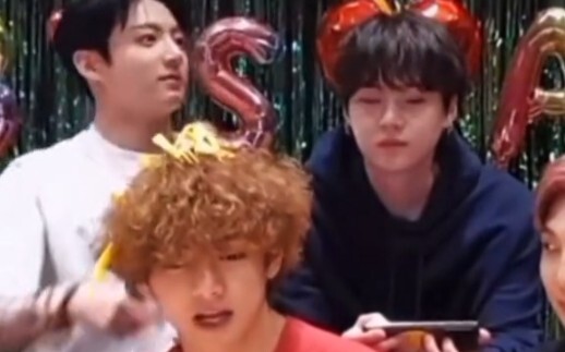 【BTS】Jin has way too much on his plate, hahaha!