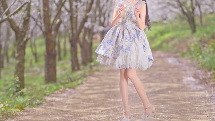 Let’s Go on a Spring Outing Together!