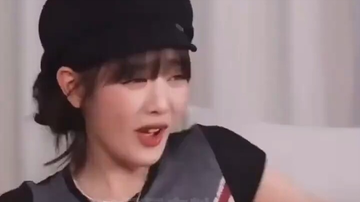 795. ไม่มีใครอยากให้อายุเพิ่มขึ้นสองปีแบบกะทันหันหรอก ฮ่าๆๆ #จีเซลล์ #มินนี่ #ซ่งอวี่ฉี
