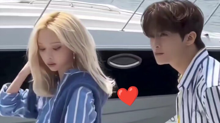 Those days when Li Mark and Kim Minton were the royal family at SM—eating, sleeping, and boarding/di