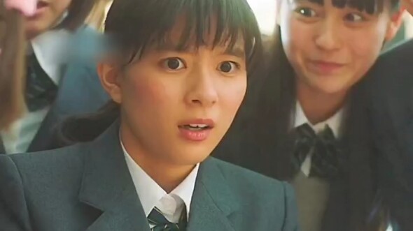 To help her daughter through her rebellious teenage years, the mom started making hilarious themed l