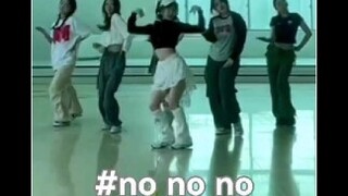 Bạn có nhớ bài hát hit "no no no" của Apink không?