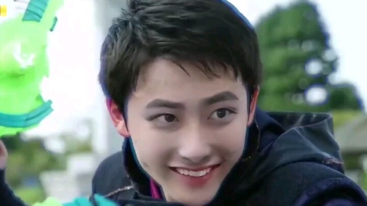 【Face-changing】Piyangge plays Kamen Rider