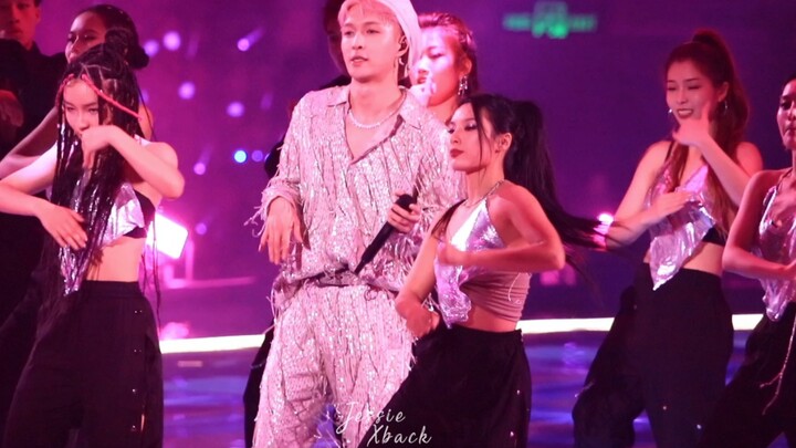 [Zhang Yixing] Ah… Latin Version of BOOM 🥰