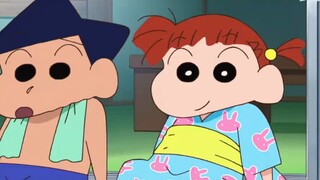 Dinosaur Nana accidentally hurts Shin-chan while catching a butterfly, Shin-chan bleeds but says he 