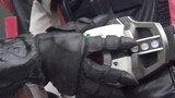 Cảnh nổi tiếng Kamen Rider giật máy biến áp (số đầu tiên)