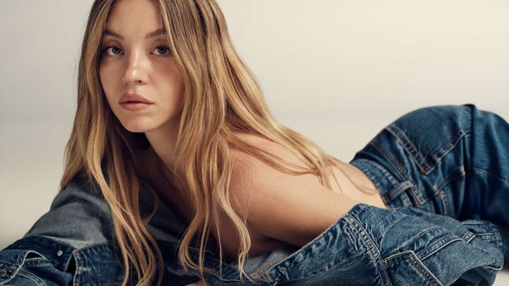 Sydney Girl's Latest Jeans Ad