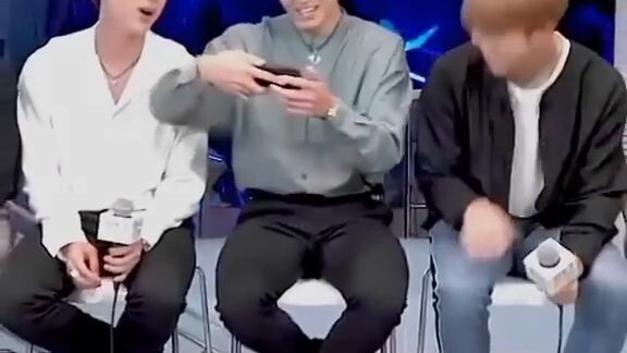 What taehyung did was funny😅