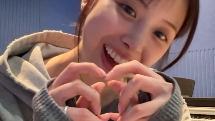 【NMIXX】Everyone, come learn the NMIXX heart sign