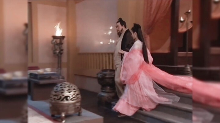 Cuối cùng thì tôi đã hiểu vì sao Đại Vương luôn nghe lời cô ấy: cô ấy vừa xinh đẹp lại vừa kiều diễm