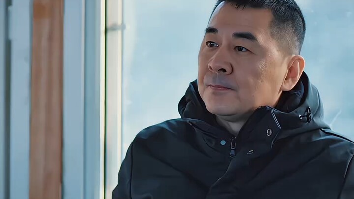 نجح صاحب تسريحة الـ"دي باي تشو" في انتحال صفة المشتبه به واقتحام الجهة الداخلية.